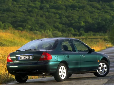 Ford Mondeo 1.6i 1996 view 3