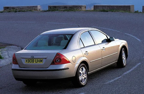 Ford Mondeo 2.0 TDdi 90hp Centennial 2003 view 4