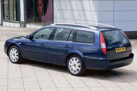 Ford Mondeo Wagon 2.2 TDCi Titanium 2004 view 3
