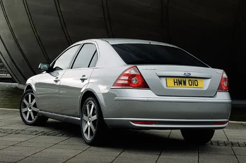 Ford Mondeo 2.2 TDCi Titanium 2005 view 5