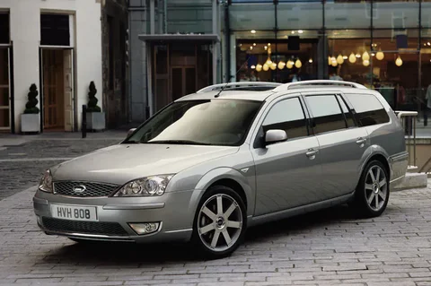 Ford Mondeo Wagon 2.2 TDCi Titanium 2005 view 5