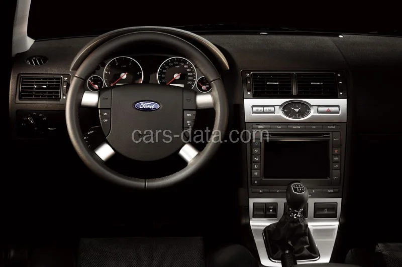 Ford Mondeo 2.2 TDCi Platinum 2005 front view