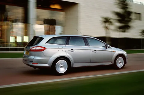Ford Mondeo Wagon 2.5 20V Titanium 2007 view 2