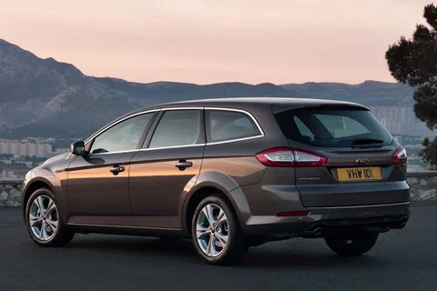 Ford Mondeo Wagon 2.0 Titanium 2010 view 2