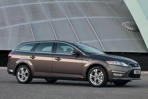Ford Mondeo Wagon 2.0 Titanium 2010 view 3
