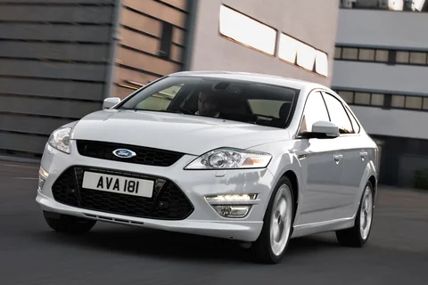 Ford Mondeo 2.0 Flexifuel Titanium 2010 view 4