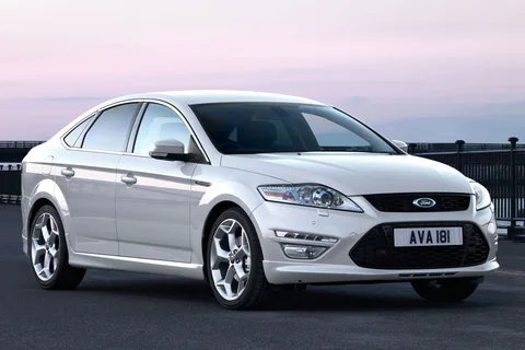 Ford Mondeo 2.0 Flexifuel Titanium 2010 view 5
