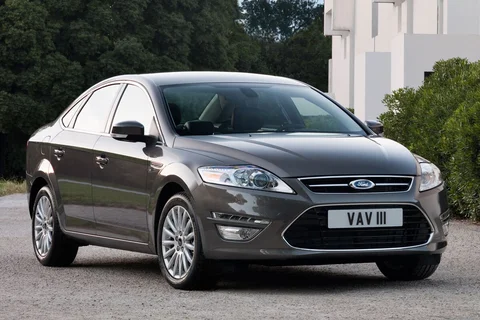 Ford Mondeo 2.0 Titanium 2010 view 8