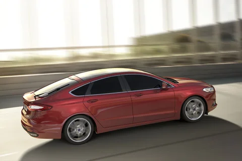 Ford Mondeo 1.6 TDCi Titanium 2014 view 5