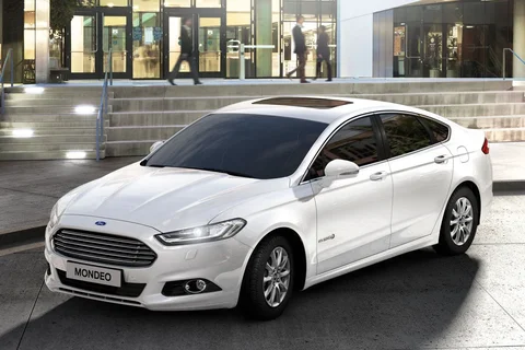 Ford Mondeo HEV Titanium 2014 view 7