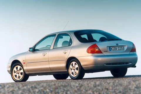 Ford Mondeo 1.6i 1996 view 5