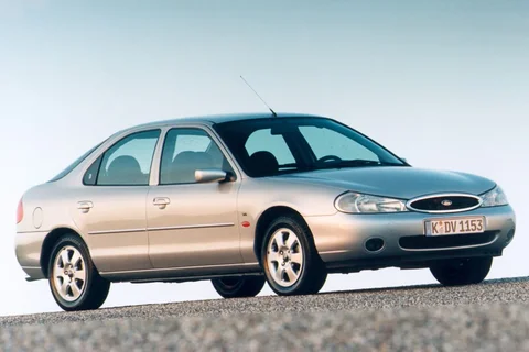 Ford Mondeo 1.6i 1996 view 6