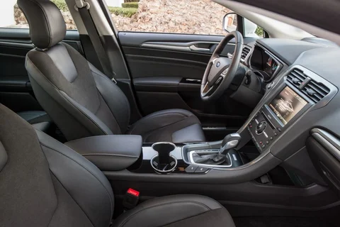 Ford Mondeo HEV Titanium 2014 view 12