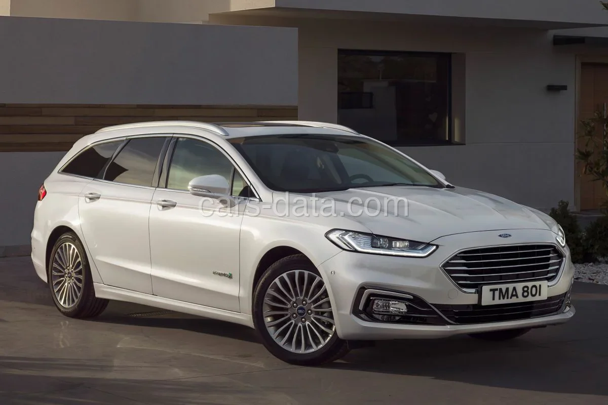 Ford Mondeo Wagon Hybride Vignale 2019 front view