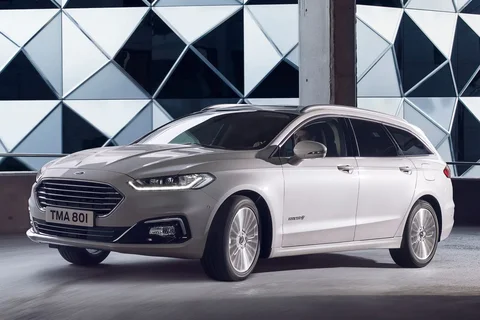 Ford Mondeo Wagon Hybride Vignale 2019 view 8
