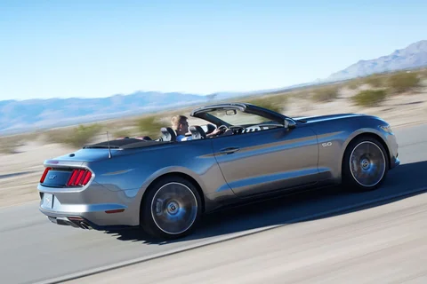 Ford Mustang Convertible 2.3 EcoBoost 2015 view 2