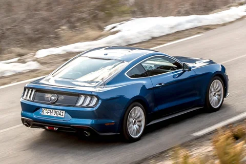 Ford Mustang Fastback 2.3 EcoBoost 2018 view 2