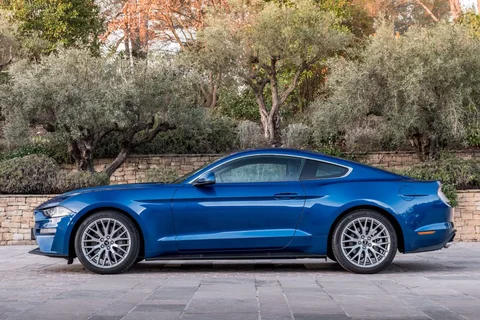 Ford Mustang Fastback 2.3 EcoBoost 2018 view 4