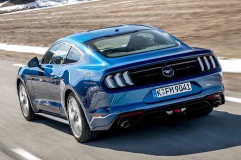 Ford Mustang Fastback 2.3 EcoBoost 2018 view 6