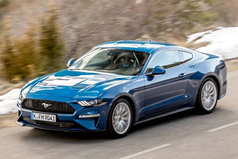 Ford Mustang Fastback 2.3 EcoBoost 2018 view 10