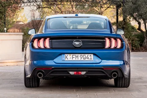 Ford Mustang Fastback 2.3 EcoBoost 2018 view 11