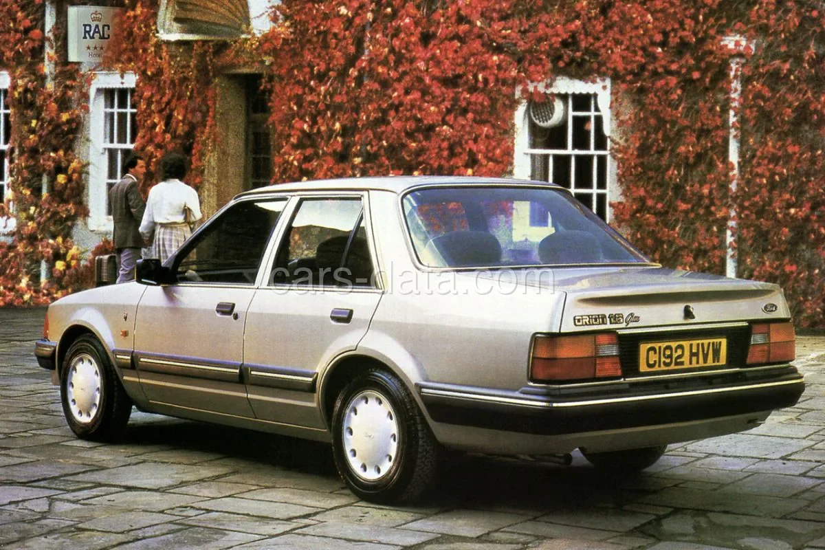 Ford Orion 1.3 GL 1983 front view