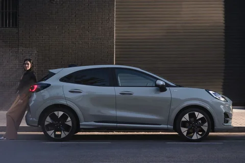 Ford Puma 1.0 EcoBoost 170hp Hybrid ST 2024 view 4