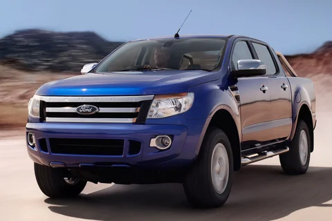 Ford Ranger Double Cab 2.2 TDCi XLT 2012 view 3