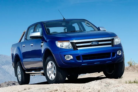 Ford Ranger Double Cab 2.2 TDCi XLT 2012 view 4