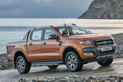 Ford Ranger 2015 front view