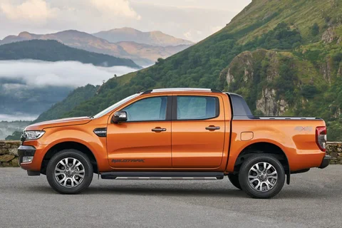 Ford Ranger Double Cab 2.2 TDCi XLT 2015 view 4