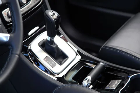 Ford S-MAX 2.0 Trend 2010 view 3