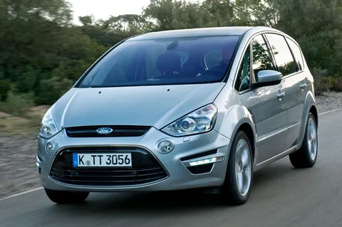 Ford S-MAX 2.0 Trend 2010 view 5