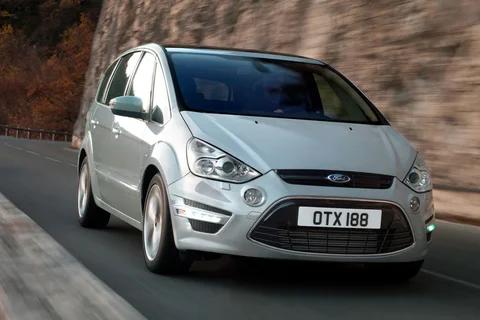 Ford S-MAX 2.0 Trend 2010 view 12