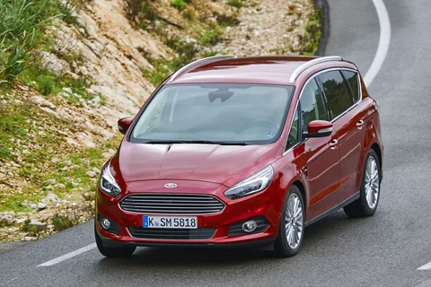 Ford S-MAX 1.5 EcoBoost Trend 2015 view 5