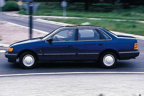 Ford Scorpio 2.0 CL 1990 view 4