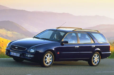 Ford Scorpio Wagon 2.9i 24V Ghia 1997 view 2