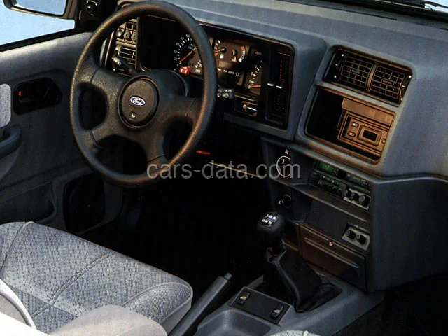 Ford Sierra 1.6 CL 1990 front view
