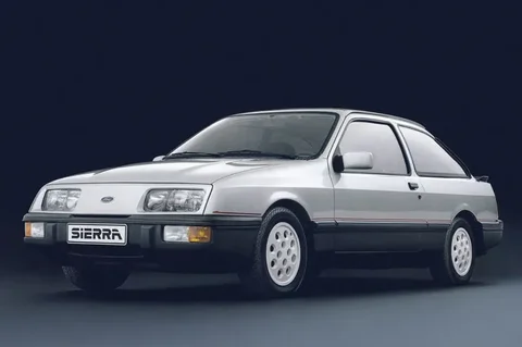 Ford Sierra 2.0 V6 L 1983 view 4