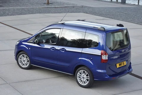 Ford Tourneo Courier 1.0 EcoBoost Titanium 2014 view 8
