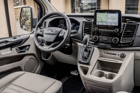 Ford Tourneo Custom L2H1 130hp Titanium 2020 view 10