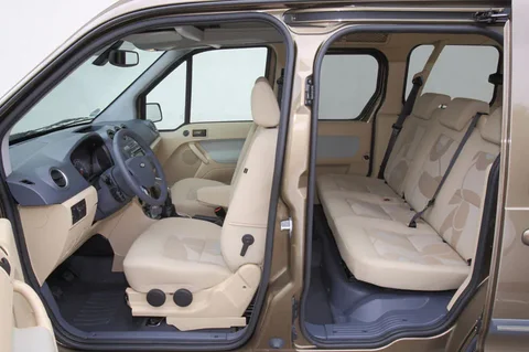 Ford Tourneo Connect SWB 1.8 TDCi 90hp Ambiente 2010 view 2