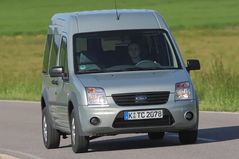 Ford Tourneo Connect SWB 1.8 TDCi 90hp Ambiente 2010 view 4