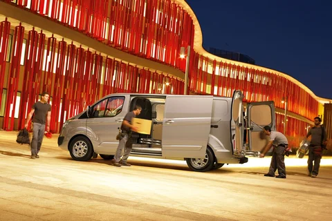 Ford Transit Custom L2H1 330 155hp Ambiente 2012 view 9
