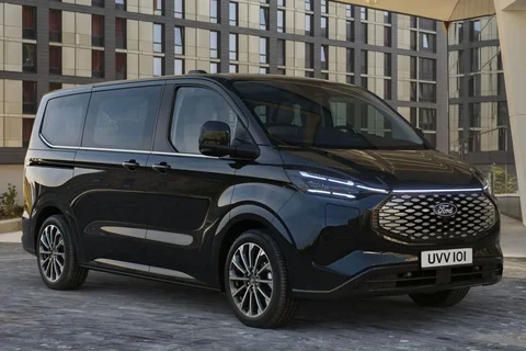 Ford Transit Custom E-Transit Custom Tourneo L2H1 218hp Titanium 2023 view 3