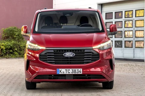 Ford Transit Custom L2H1 2.5 PHEV Trend 2023 view 8