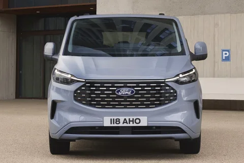 Ford Transit Custom Kombi L2H1 2.5 PHEV Trend 2023 view 2