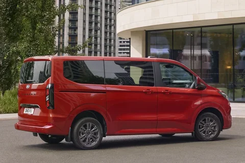 Ford Transit Custom Kombi L2H1 2.5 PHEV Trend 2023 view 3