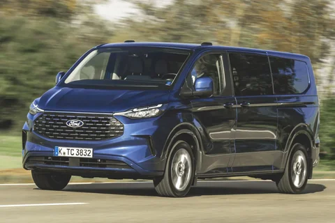 Ford Transit Custom Kombi L2H1 2.5 PHEV Trend 2023 view 4