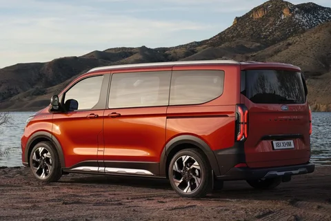 Ford Transit Custom Kombi L2H1 2.5 PHEV Trend 2023 view 8